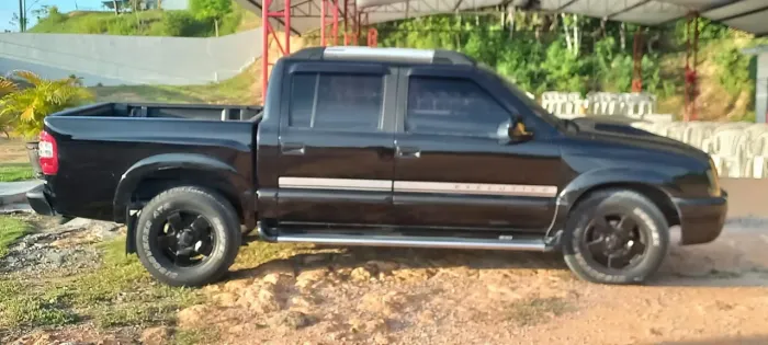 Chevrolet S10 Pick-up Exec. 2.8 4X2 CD TB Int.dies 2010