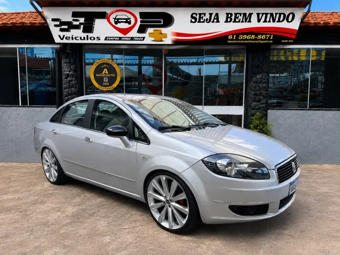 Fiat Linea LX 1.9/ 1.8 Flex 16V 4P 2011
