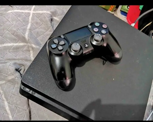 Ps4 slim
