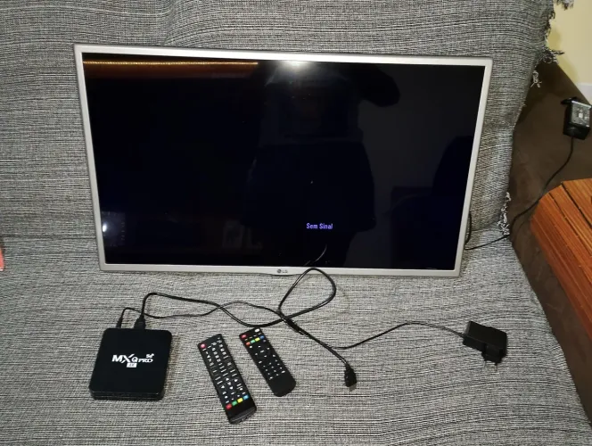 Vendo tv 32 polegadas LG 