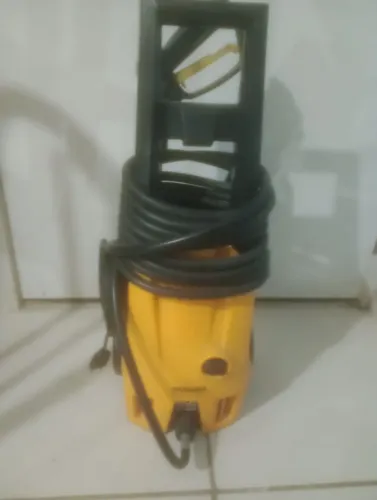 Vende-se lavadora de alta pressão modelo (ousada plus 2200)