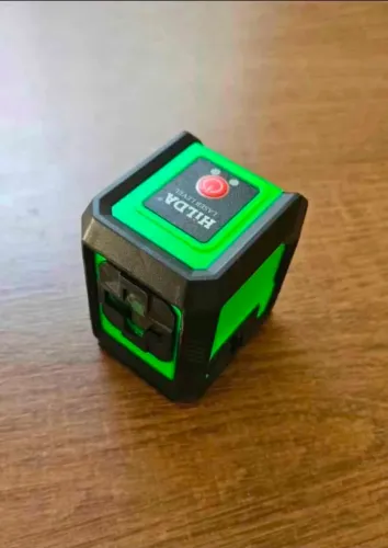 Nível a Laser 2 Linhas C/ Ímã