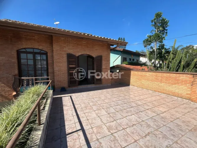 Casa em Condomínio à venda Rua Tracia, Jardim Passárgada I - Cotia