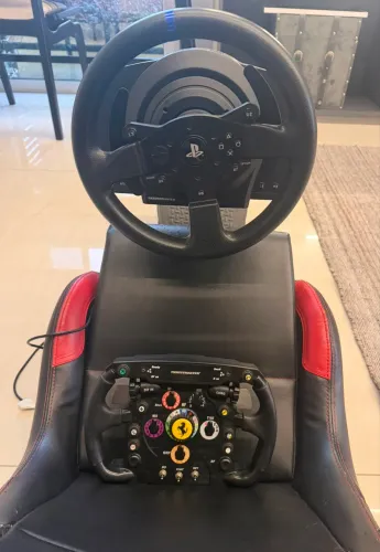 Simulador de Corrida Completo - Playseat + Thrustmaster T300 RS + Ferrari SF1000