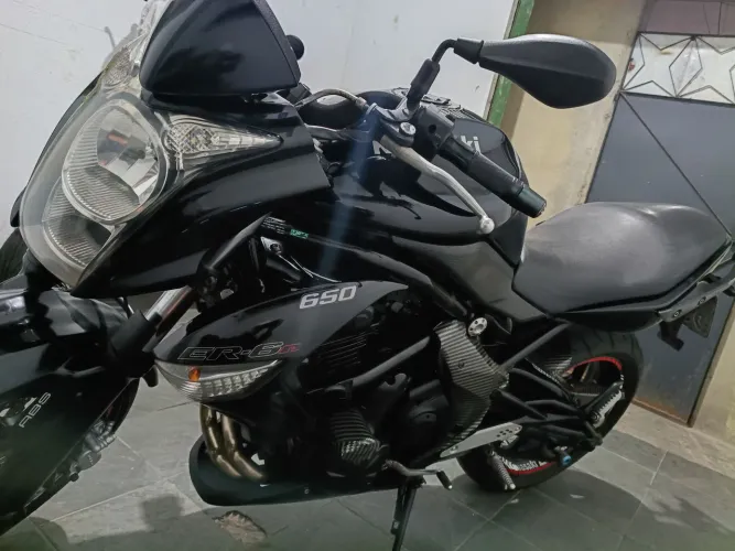 Kawasaki er6n de garagem muito conservada 