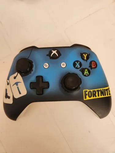 Controle xbox one s skin do fortinete para concerto