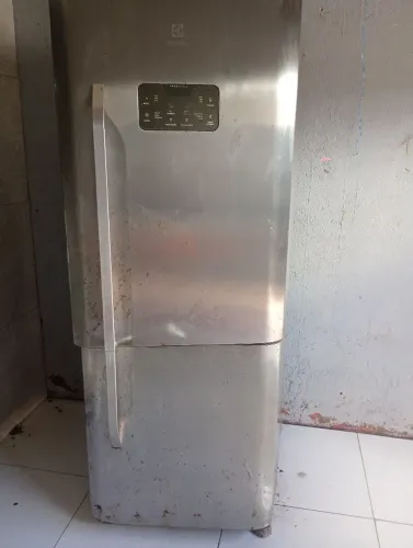 Geladeira inverter ( valor negociável) faça a sua proposta