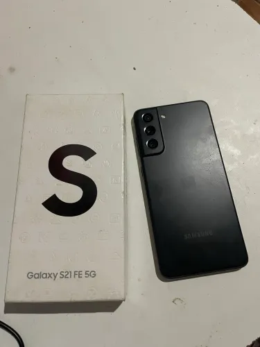Samsung S21 FE 