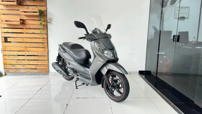 DAFRA CITYCOM S 300I 2020 PRETA COM 36.000 KM 