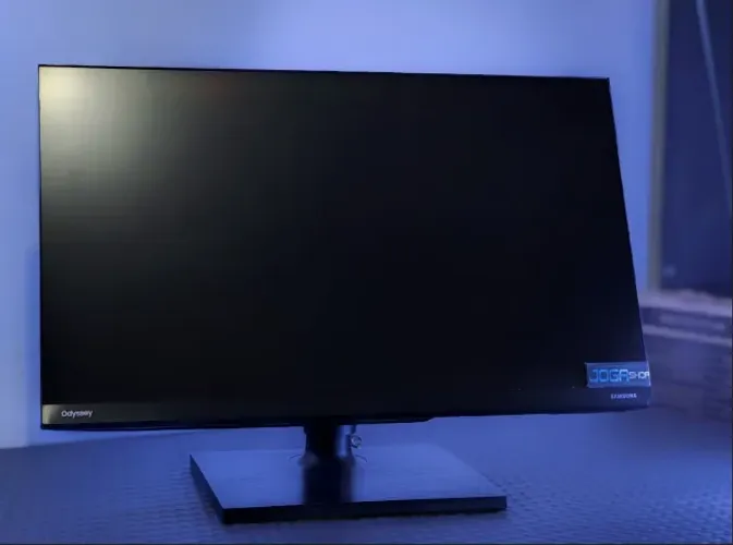Monitor Samsung Odyssey 144Hz 24 IPS 1MS Perfeito estado de funcionamento