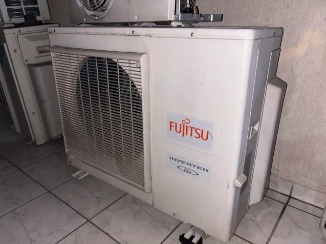 Multisplit fujitsu para retirada de peças