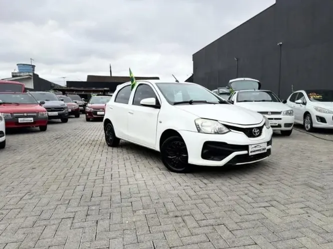 Toyota Etios X 1.3 Flex 16V 5P Mec. 2018
