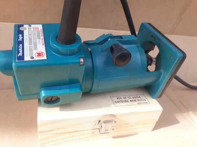 Tupia Makita original c/ Fresas aceito trocar 