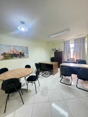 Consultório para venda possui 30 metros quadrados em Centro - Guarapari - ES