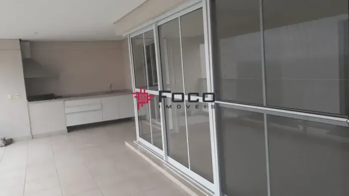 Apartamento 245m² - 04 Quartos - 05 Banheiros - 03 Vagas - Bairro Jardim das Colinas - SJC