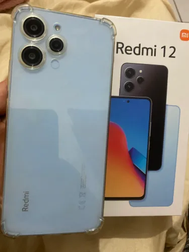 Vendo celular redmi 12