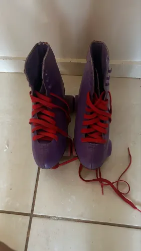 Patins Quad Roxo e Vermelho - Usado e em Bom Estado
