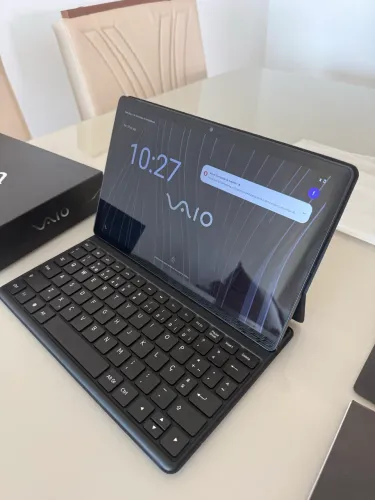 Tablet VAIO LT 10 com teclado