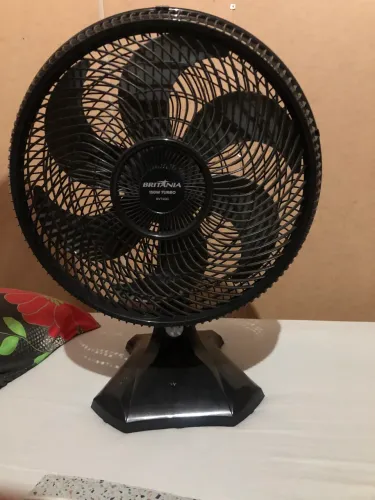 Vende-se ventilador