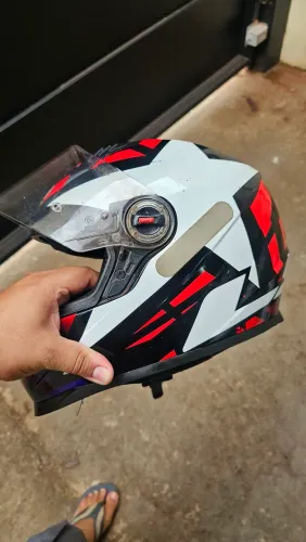 Capacete ls2 F358 número 60