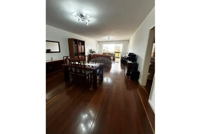 Apartamento com 4 Quartos (2 Suítes) à Venda, com 144m², no bairro de Higienópolis, RJ por