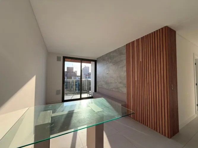 Apartamento com 2 dormitórios à venda, 75 m² por R$ 1.890.000 - Jurerê - Florianópolis/SC