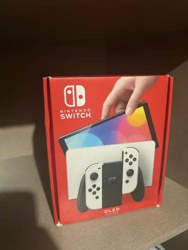Nintendo Switch Oled semi novo - completo.
