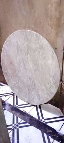 Mesa de mármore 