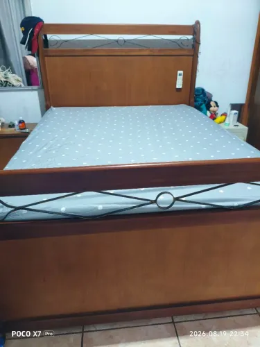 Cama casal madeira maciça