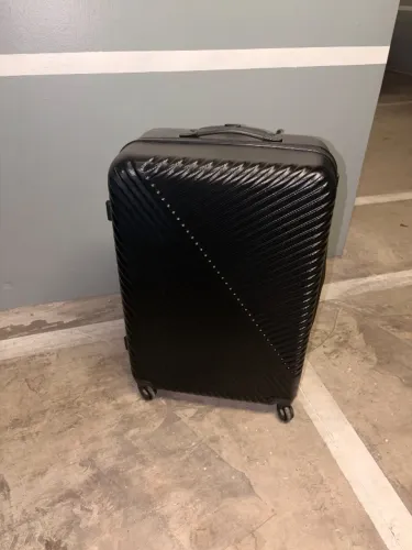 Mala Grande Rígida Preta Ultra Resistente com Rodinhas 360° e TSA