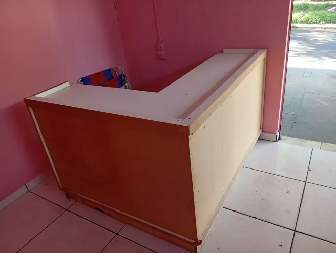Balcão mesa em L