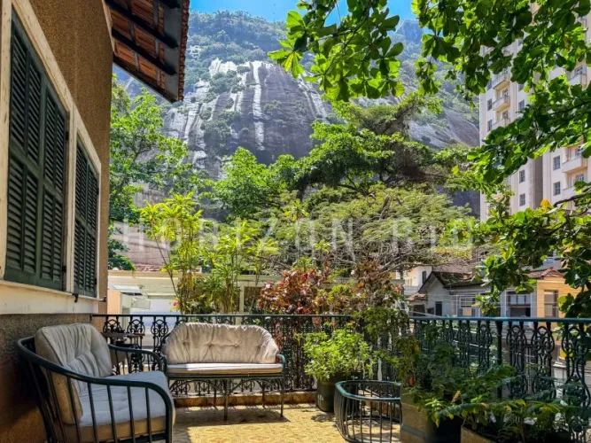 Casa para alugar na Urca com vista para o Morro da Urca e o bondinho - 4 quartos