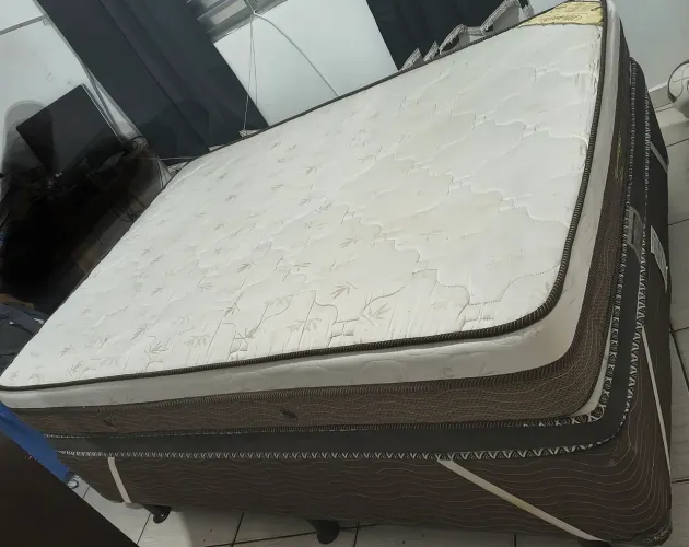Colchão com molas ensacadas ortopédico