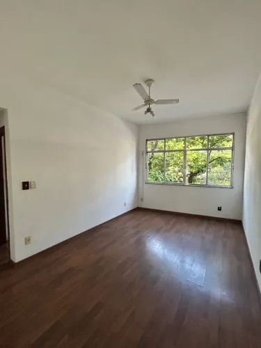 Freguesia - 60m2 - excelente 2 quartos com dependência