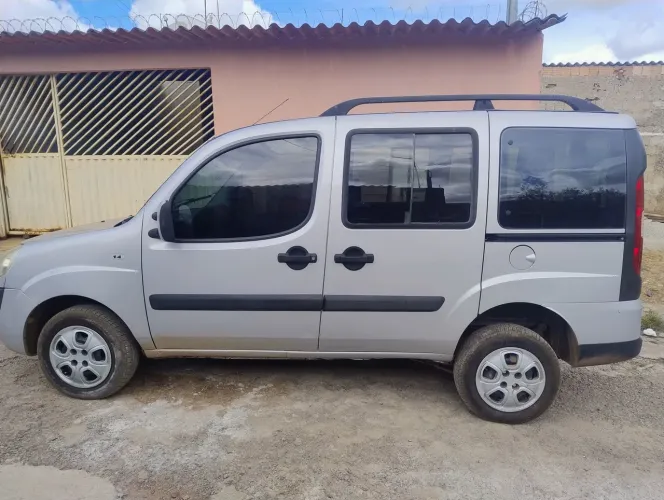 Fiat Doblo Attractive 1.4 Fire Flex 8V 5P 2013