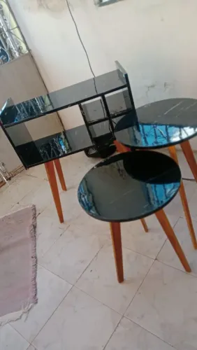 Vendo lindas mesinha de canto e aparador Fabricação própria mdf brilho venha para loja e