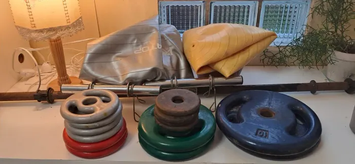 Kit Pesos, barras e bolas de Pilates