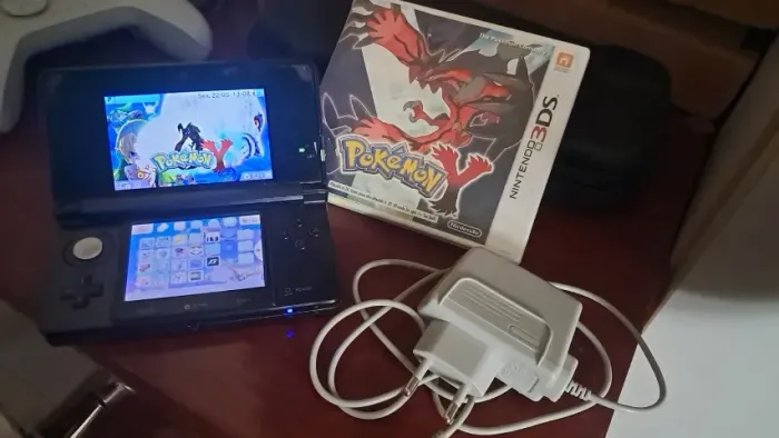 Nintendo Old 3ds + Pokemon Y