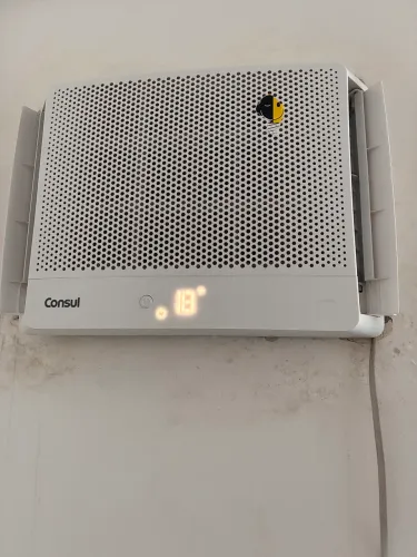 Ar-Condicionado Consul Janela 10.000 BTUs Frio - Excelente Estado