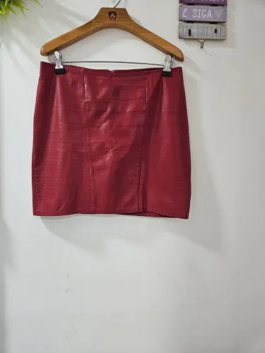 Saia couro legítimo
