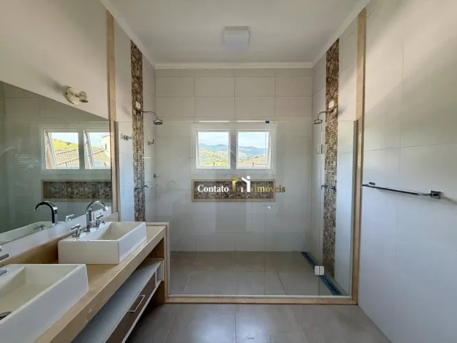Casa com 4 dormitórios para alugar, 335 m² por R$ 14.165/mês - Condomínio Água Verde - Ati