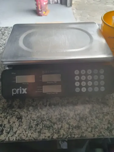 Balança prix 3plus seminova.