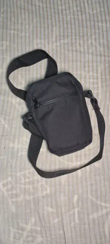 Bolsa transversal, masculina, usada, pouco tempo de uso