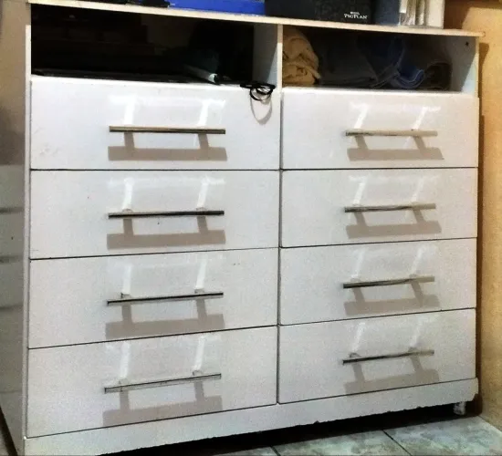Cômoda 8 gavetas