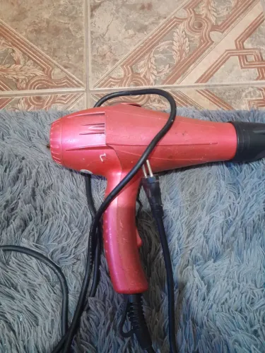 Secador profissional semi novo