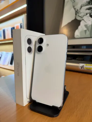 iPhone 16 256GB impecável