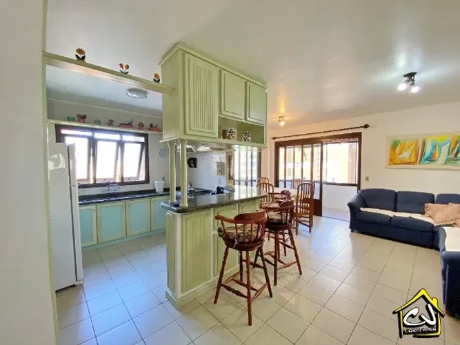 Réveillon 2027 - Apartamento c/ 2 Quartos (1 c/ AR) - 2 Quadras Mar - Praia Grande