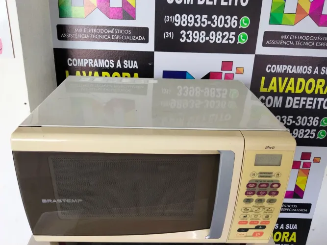 Microondas Brastemp 30 litros funcionando perfeitamente com garantia de 3 meses
