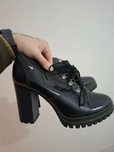 Bota Dakota número 36