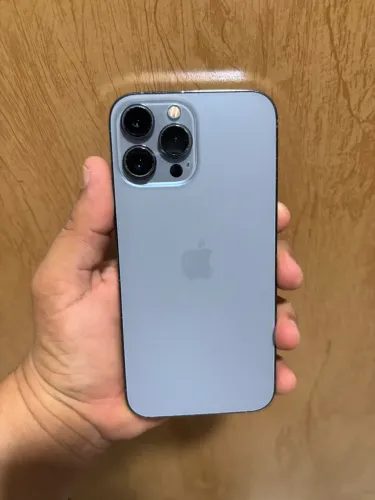 Vendo iPhone 13 Pro Max 128 giga saúde da bateria?89